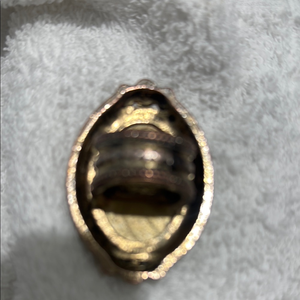 Leopard Print Gold Ring - Picture 2 of 4